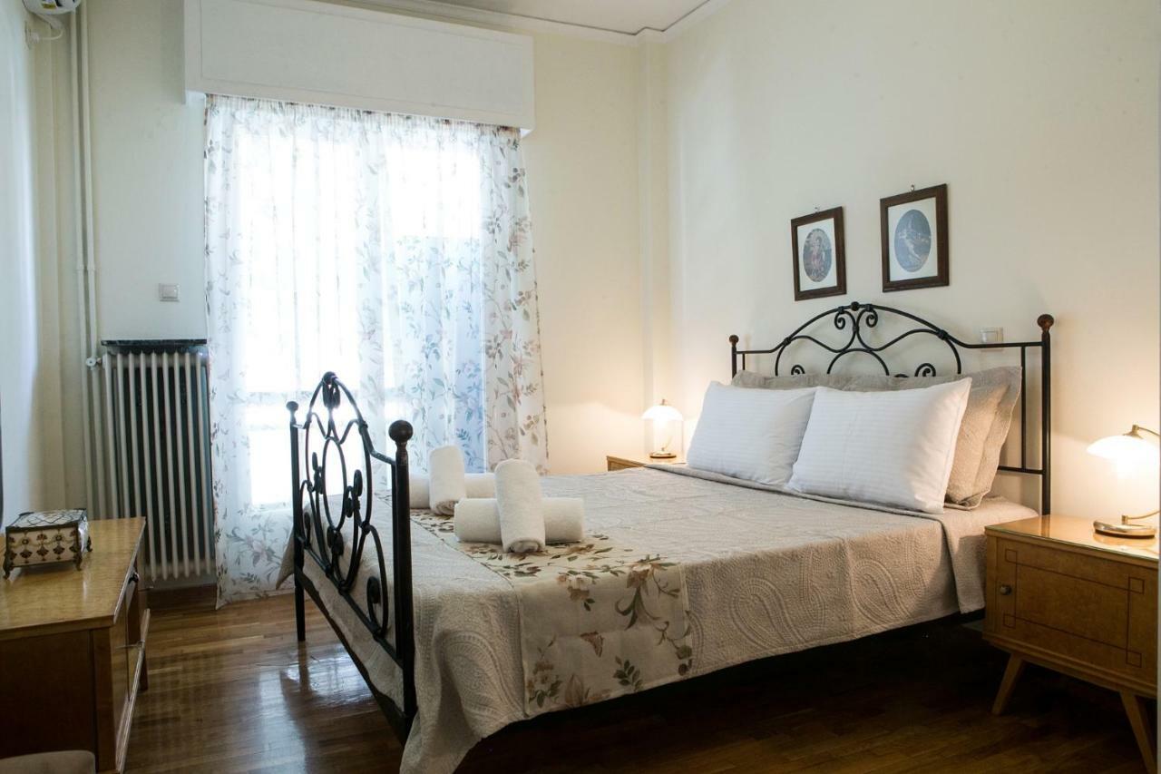 Best House, Larisis Metro, Atenas Exterior foto